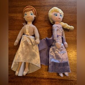 Frozen 2 Anna & Elsa Plush Dolls
